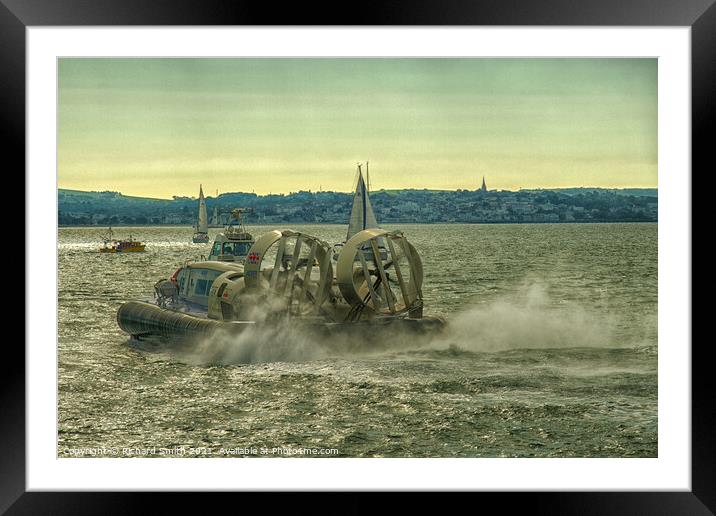 Hovercraft bound for Ryde Framed Mounted Print by Richard Smith