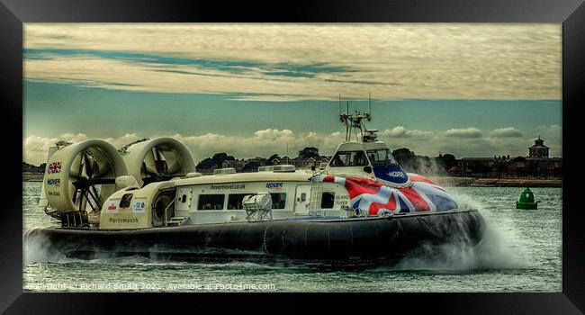 Passenger hovercraft ferry returning to Portsmouth  Framed Print by Richard Smith
