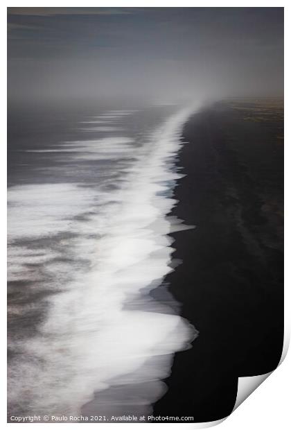 Iceland volcanic black sand beach from Dyrholaey  Print by Paulo Rocha