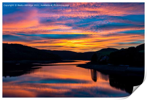 Sunset over Ladybower Reservoir Print by Beata Aldridge
