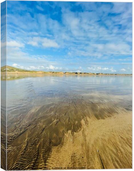 Saunton sands beach  Canvas Print by Louise Stainer