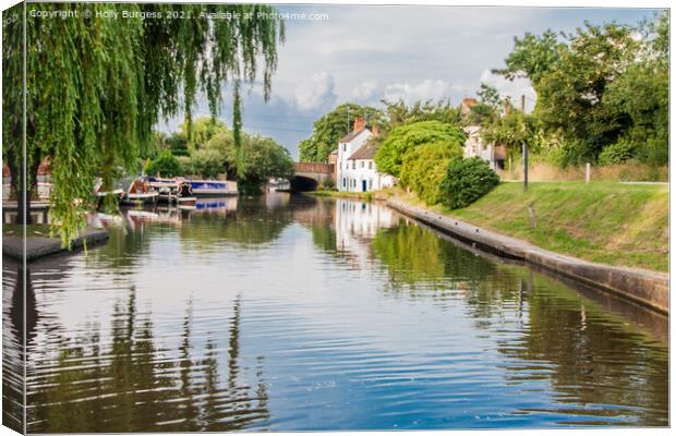 Trent Lock sawley plenty to do and see here, lots  Canvas Print by Holly Burgess