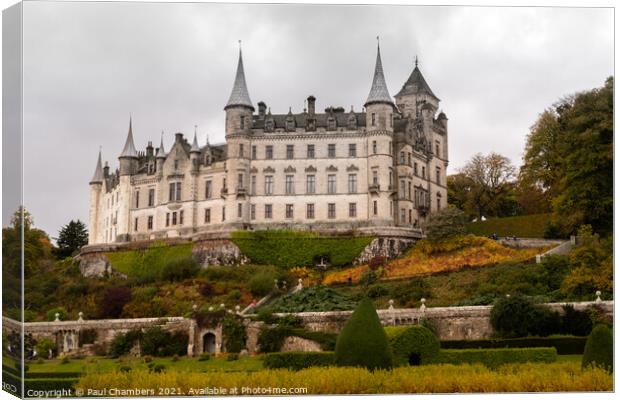 DUNROBIN CASTLE  Canvas Print by Paul Chambers