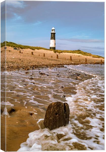 Spurn Point Lighthouse Canvas Print by Glen Allen
