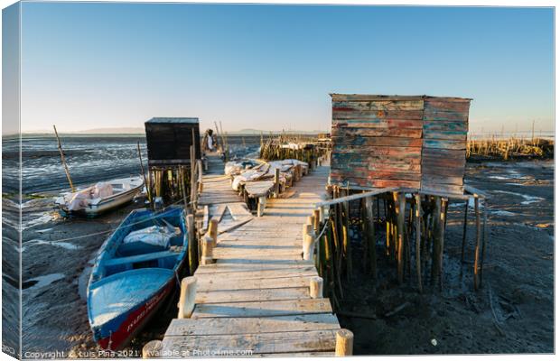 Carrasqueira Palafitic Pier in Comporta, Portugal with fishing boats Canvas Print by Luis Pina
