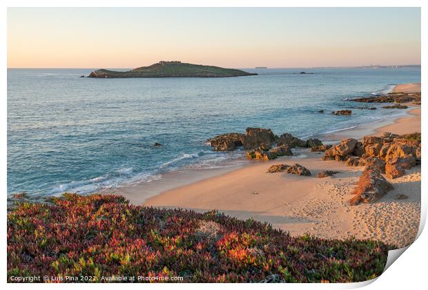 Porto Covo beach at sunset with Ilha do Pessegueiro Island on the background, in Portugal Print by Luis Pina