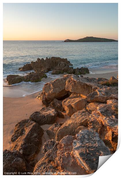 Porto Covo beach at sunset with Ilha do Pessegueiro Island on the background, in Portugal Print by Luis Pina