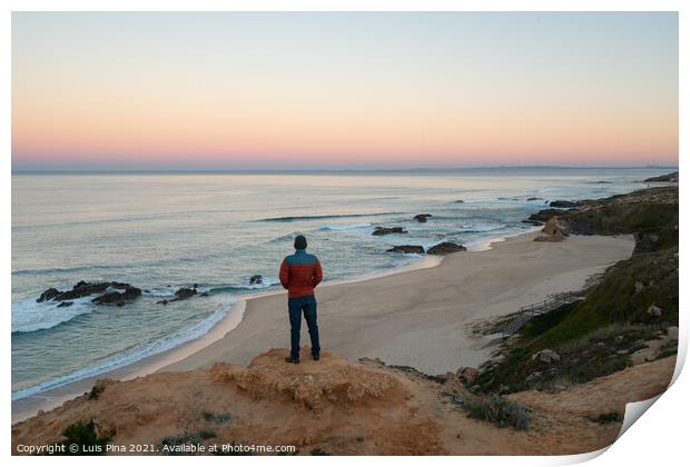 Man seeing Praia do Malhao beach view at sunrise, in Portugal Print by Luis Pina