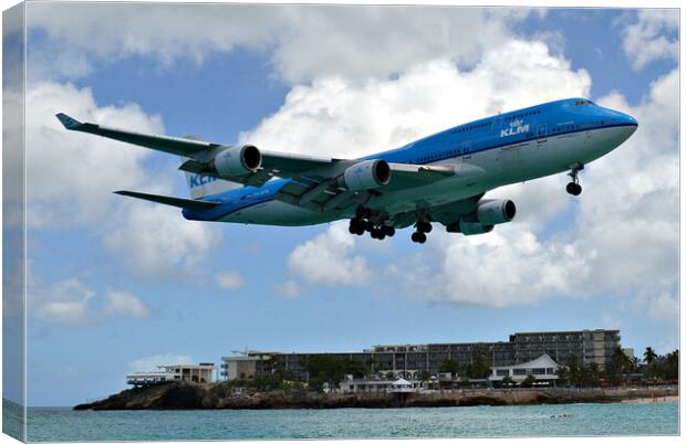 KLM Boeing 747 at Sint Maarten, the Caribbean  Canvas Print by Allan Durward Photography