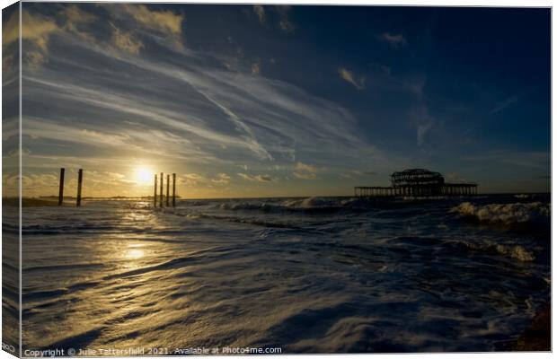 Calm morning sunrise at Brighton pier Canvas Print by Julie Tattersfield