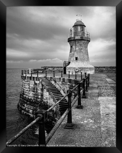 South Shields Lighthouse Framed Print by Gary Clarricoates