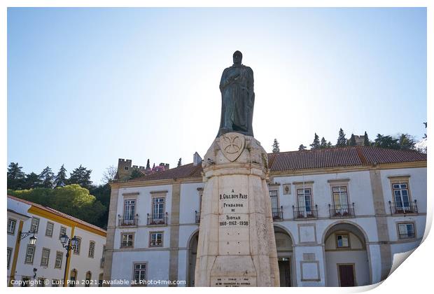 Statue in Praca da Republica in Tomar, Portugal Print by Luis Pina