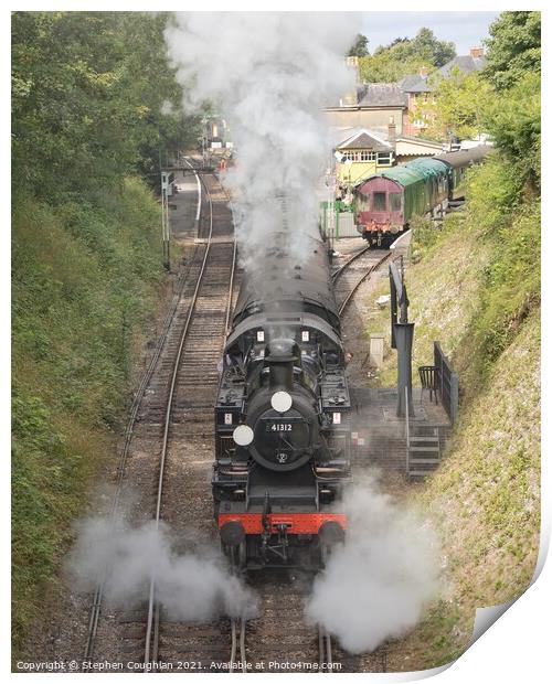 Engine 41312 pulls away from Alresford Station Print by Stephen Coughlan