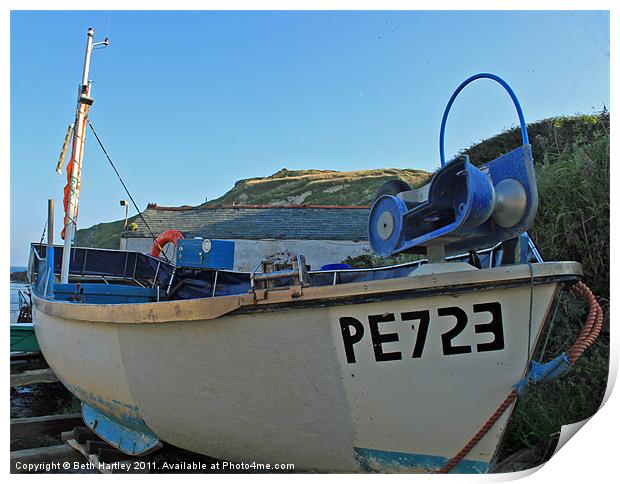 Boat at Lulworth Cove Print by Beth Hartley