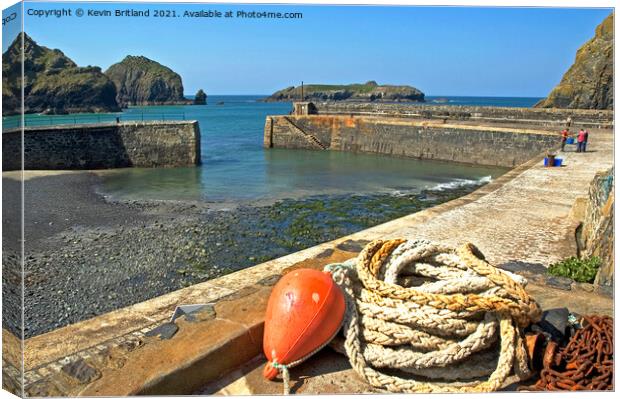 mullion harbour cornwall Canvas Print by Kevin Britland