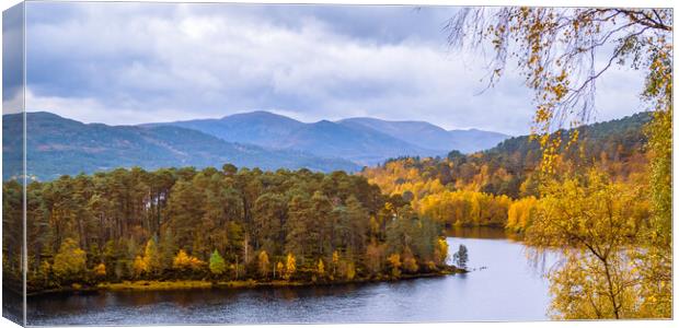 Loch Beannacharain in Autumn Colours Canvas Print by John Frid