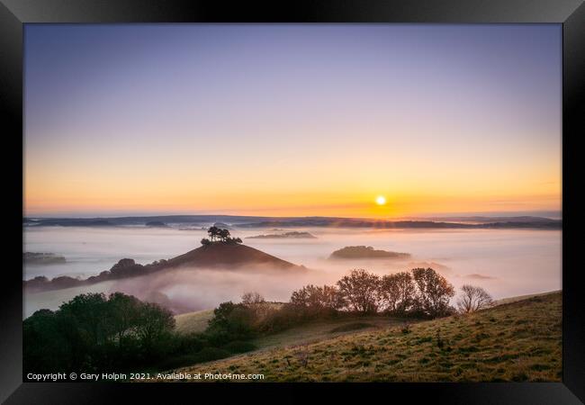 Foggy sunrise at Colmer's Hill Dorset Framed Print by Gary Holpin