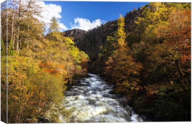 Aberglaslyn pass Canvas Print by Rory Trappe