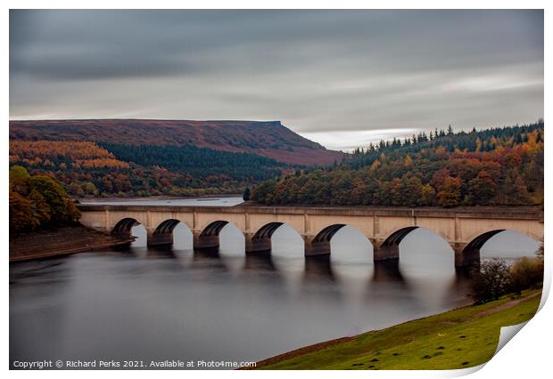 Autumn comes to Ladybower Reservoir Print by Richard Perks