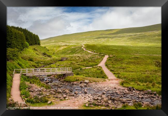 The Path to Pen y Fan Framed Print by Heidi Stewart