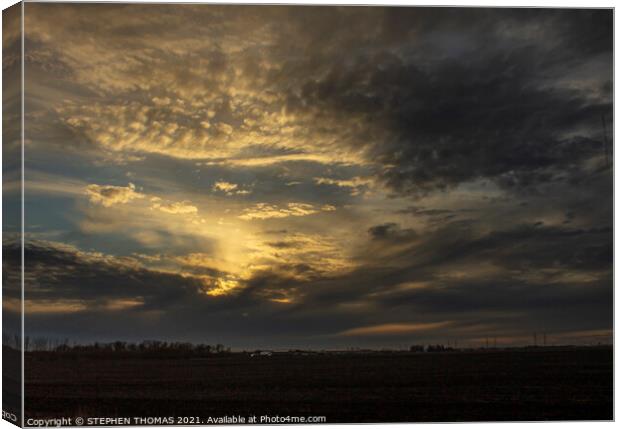 Manitoban Big Sky Sunset Canvas Print by STEPHEN THOMAS