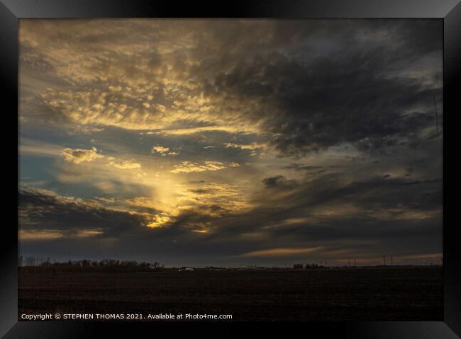 Manitoban Big Sky Sunset Framed Print by STEPHEN THOMAS