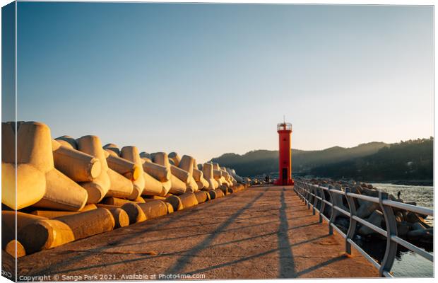 Sunset of Gyeongjeong Port in Korea Canvas Print by Sanga Park