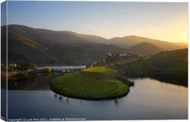 Douro wine valley region s shape bend river in Quinta do Tedo at sunset, in Portugal Canvas Print by Luis Pina