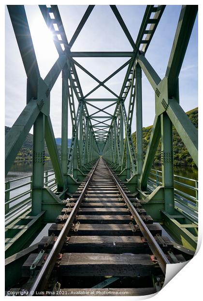 Railway bridge in Douro region in Ferradosa, Portugal Print by Luis Pina