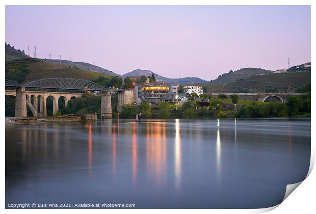 Peso da regua with Douro river at sunset, in Portugal Print by Luis Pina