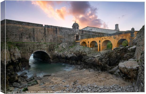 Peniche Fortress with beautiful historic bridge at sunset, in Portugal Canvas Print by Luis Pina