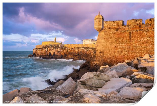 Peniche Fortress at sunset with beautiful golden light with sea waves crashing on the rocks, in Portugal Print by Luis Pina