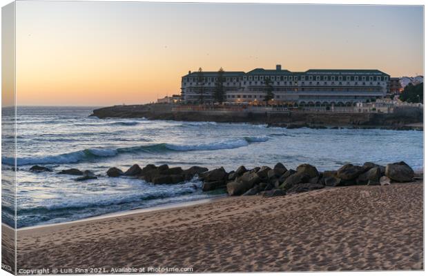 Ericeira Vila Gale Hotel at sunset with Baleia beach in Portugal Canvas Print by Luis Pina