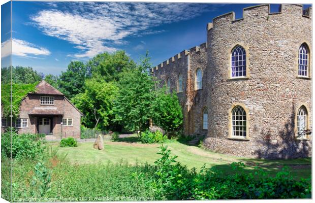 Towering Fortress of Taunton Castle Canvas Print by Roger Mechan