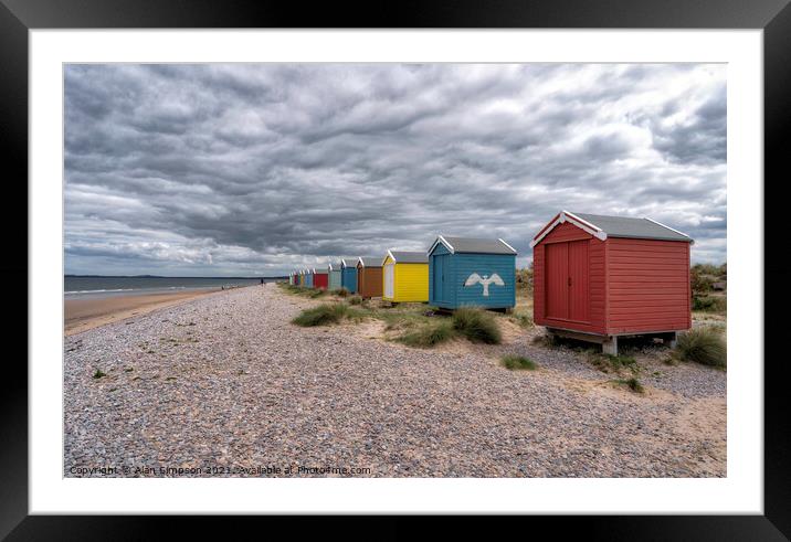 Findhorn Beach Huts Framed Mounted Print by Alan Simpson