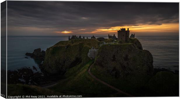 Dunnottar Castle at sunrise Canvas Print by Phil Reay