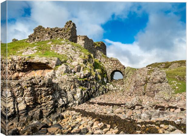 Dun Scaich Castle, Tokavaig, Isle of Skye Canvas Print by Photimageon UK