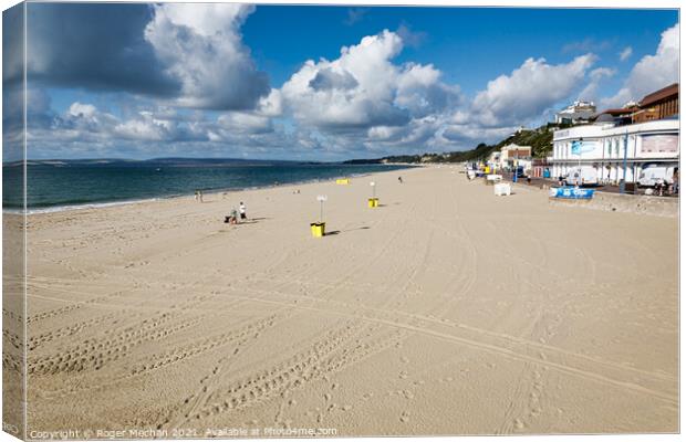 Golden Shores of Bournemouth Canvas Print by Roger Mechan