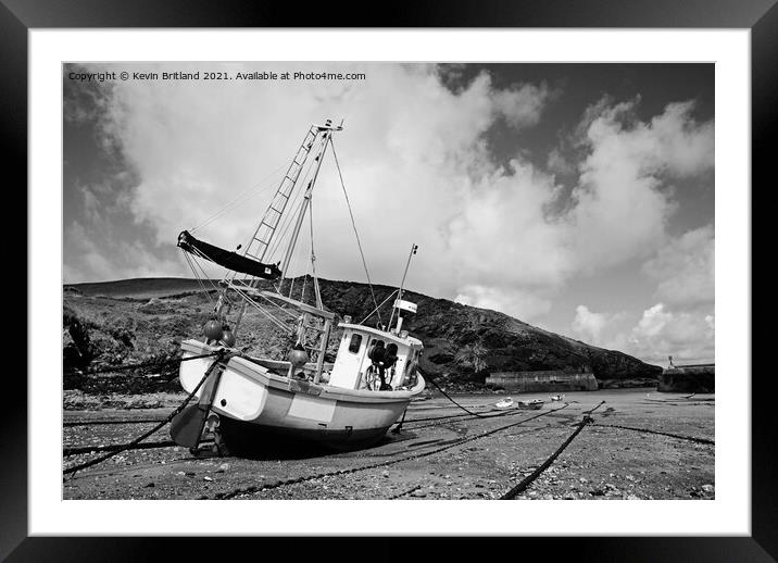 Port isaac in black and white Framed Mounted Print by Kevin Britland
