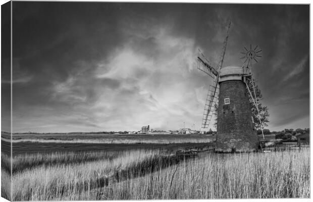 Majestic Hardley Windmill Canvas Print by Kevin Snelling