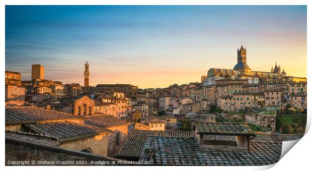 Siena panoramic skyline at sunset. Mangia tower and Duomo Print by Stefano Orazzini
