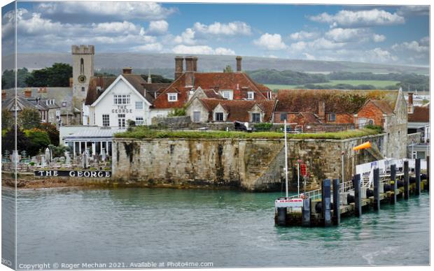 Henry VIII's Coastal Fortress Isle of Wight Canvas Print by Roger Mechan