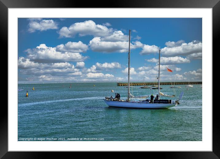 Gypsy Moth 1V leaving the harbour on the Isle of W Framed Mounted Print by Roger Mechan