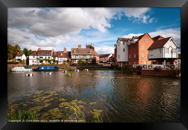 Tewkesbury, idyllic riverside cottages Framed Print by Chris Rose