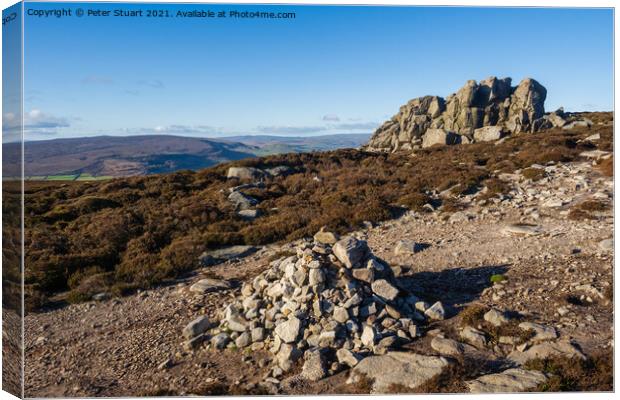 on the summitof Simon Seat in the Yorkshire Dales Canvas Print by Peter Stuart