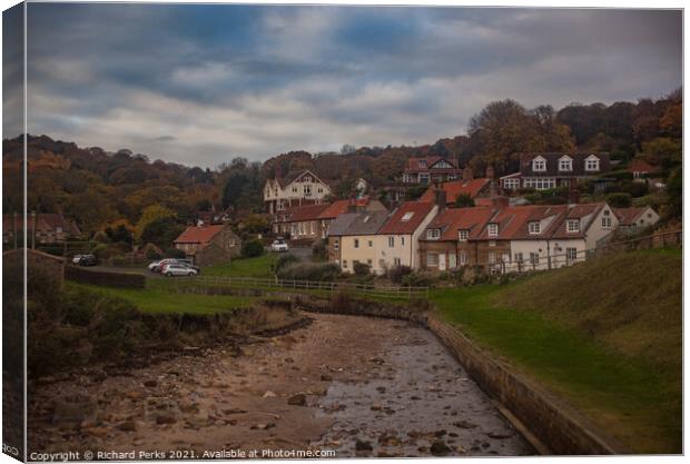 Sandsend houses in Autumn Canvas Print by Richard Perks