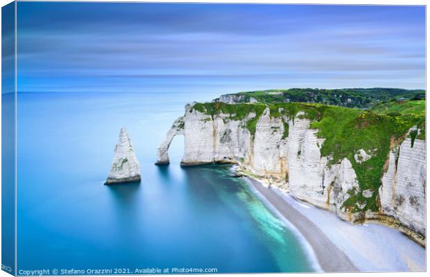 Etretat Aval cliff and arch. Normandy, France Canvas Print by Stefano Orazzini