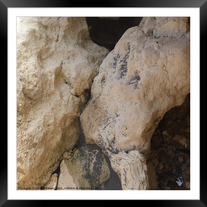 Kissing stone sculpture art in square format Framed Mounted Print by Hanif Setiawan