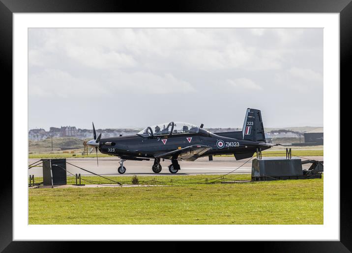 Beechcraft Texan trainer taxiing to the runway Framed Mounted Print by Jason Wells