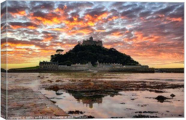 St Michael's Mount sunset  Canvas Print by kathy white